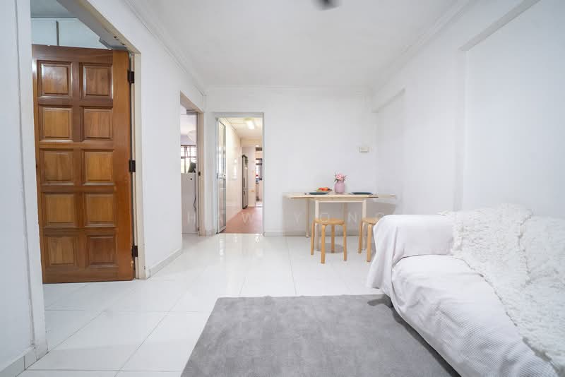 47 Lorong 6 Toa Payoh HDB Flat For Sale at S$ 338,000 | PropertyGuru Singapore - Living Room