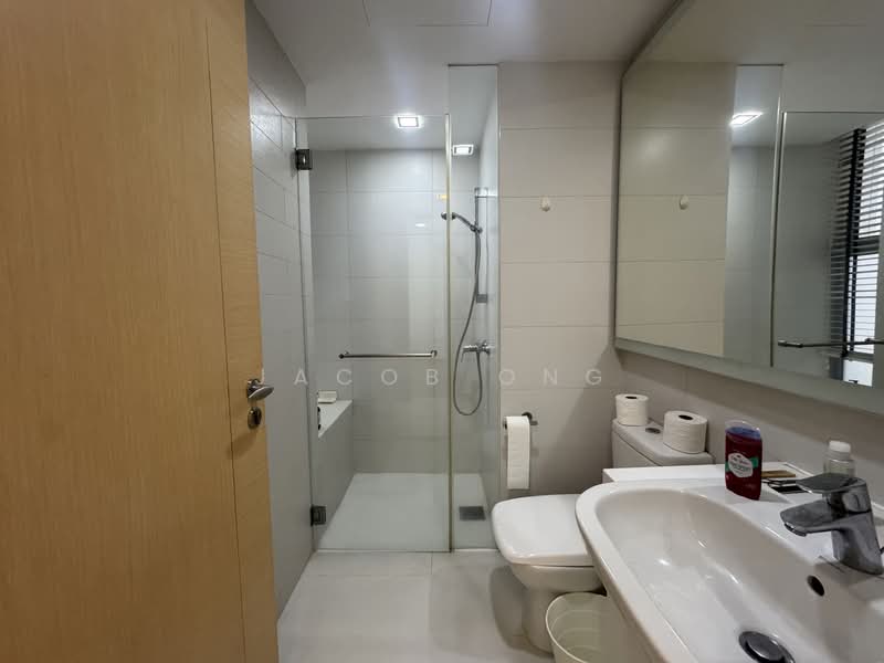 The Estuary @ Yishun Condominium For Sale at S$ 1,999,999 | PropertyGuru Singapore - Bathroom