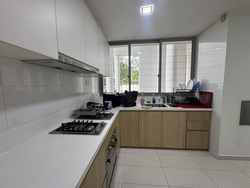 The Estuary @ Yishun Condominium For Sale at S$ 1,999,999 | PropertyGuru Singapore - Kitchen