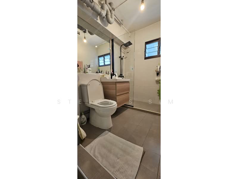 671 Woodlands Drive 71, 671 Woodlands Drive 71, 3 Bedrooms, 1,184 sqft, HDB Flat For Rent, by Stella S Sim, 500084305 - Bathroom - PropertyGuru.com.sg