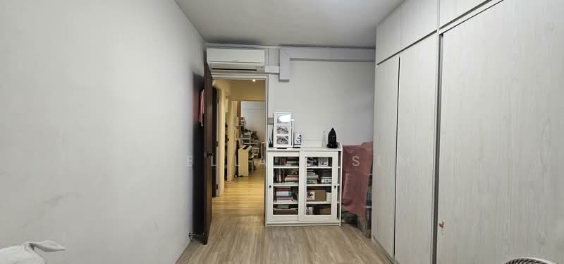 671 Woodlands Drive 71, 671 Woodlands Drive 71, 3 Bedrooms, 1,184 sqft, HDB Flat For Rent, by Stella S Sim, 500084305 - Corridor - PropertyGuru.com.sg