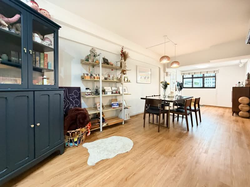 319 Ang Mo Kio Avenue 1 HDB Flat For Sale at S$ 530,000 | PropertyGuru Singapore - Living Room