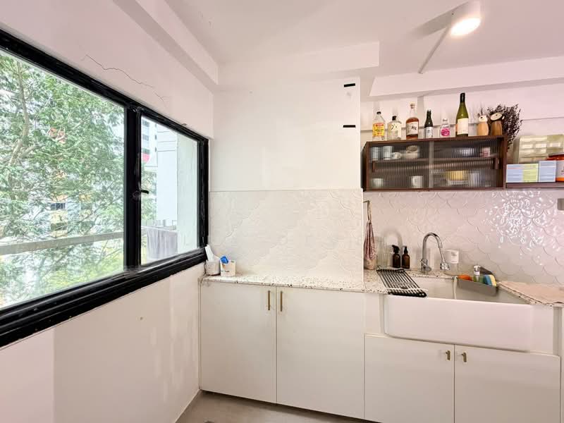 319 Ang Mo Kio Avenue 1 HDB Flat For Sale at S$ 530,000 | PropertyGuru Singapore - Kitchen