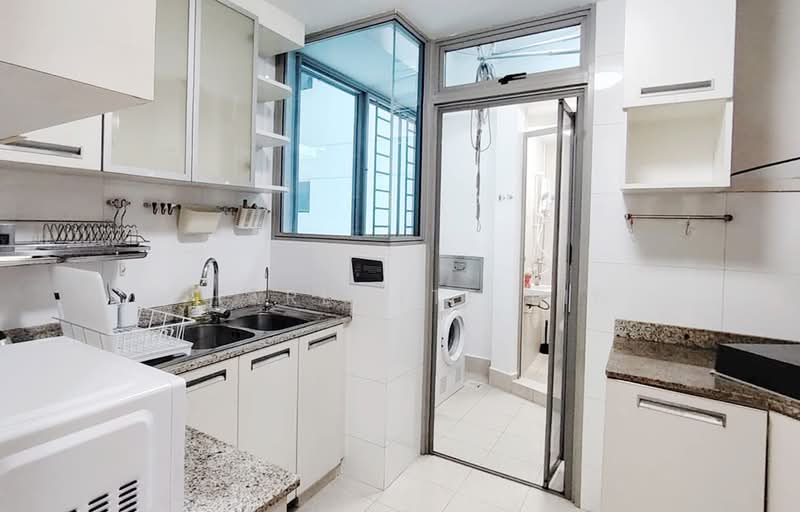 Blue Horizon, 23 West Coast Crescent, Room Rental, 100 sqft, Condominium For Rent, by Charlotte Lin, 500084319 - Kitchen - PropertyGuru.com.sg