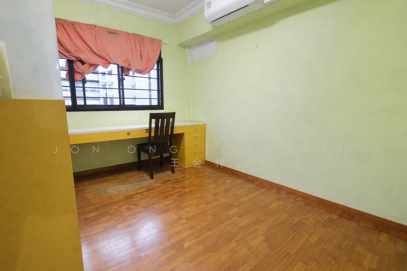 660C Jurong West Street 64 HDB Flat For Sale at S$ 728,000 | PropertyGuru Singapore - Study