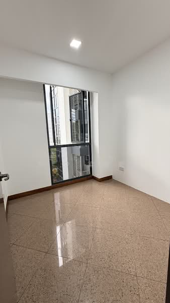 Regentville, 8 Hougang Street 92, 3 Bedrooms, 980 sqft, Condominium For Rent, by Evelyn Neo 梁慧雯, 500084361 - Common Bedroom 1 - PropertyGuru.com.sg