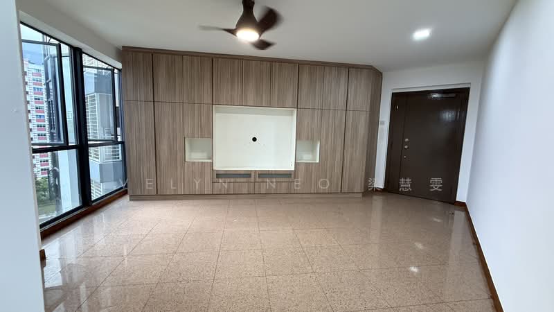 Regentville, 8 Hougang Street 92, 3 Bedrooms, 980 sqft, Condominium For Rent, by Evelyn Neo 梁慧雯, 500084361 - Living Room - PropertyGuru.com.sg