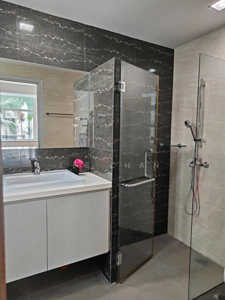 Summerhill Condominium For Sale at S$ 1,798,000 | PropertyGuru Singapore - Bathroom