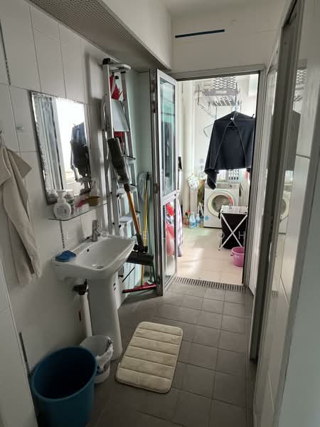 23 Teban Gardens Road HDB Flat For Sale at S$ 560,000 | PropertyGuru Singapore - Interior