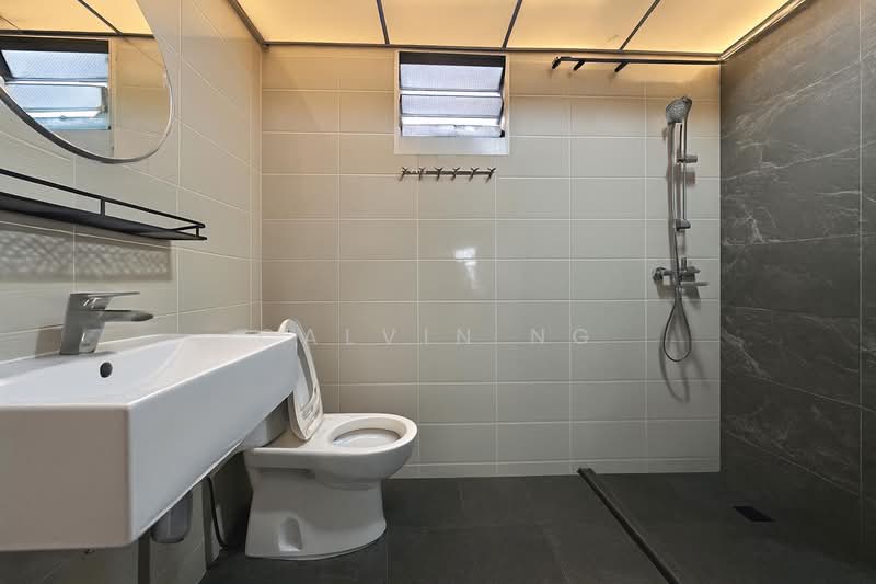 432A Yishun Avenue 1 HDB Flat For Sale at S$ 678,000 | PropertyGuru Singapore - Bathroom