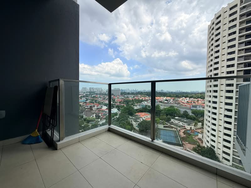 Thomson Three Condominium For Sale at S$ 1,650,000 | PropertyGuru Singapore - Balcony