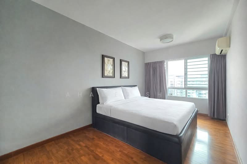 267B Punggol Field HDB Flat For Sale at S$ 1,000,000 | PropertyGuru Singapore - Bedroom