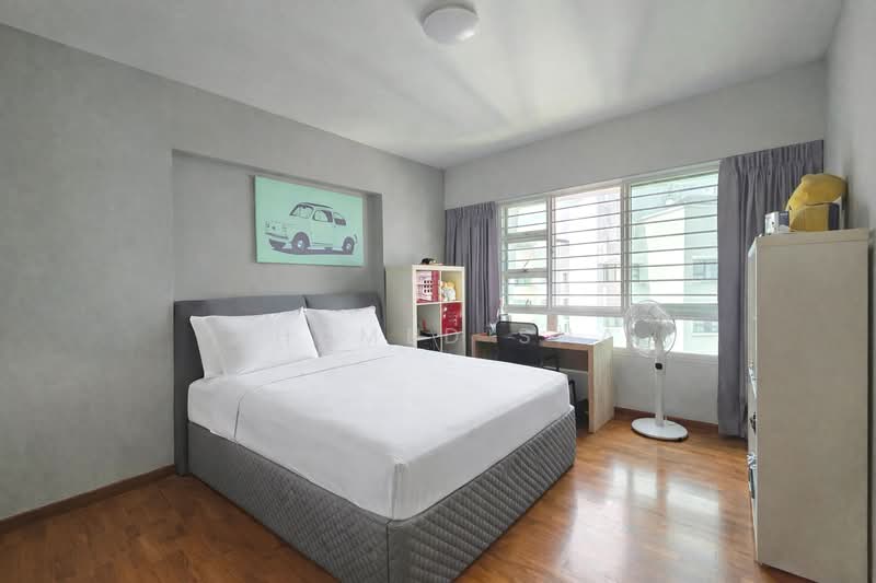 267B Punggol Field HDB Flat For Sale at S$ 1,000,000 | PropertyGuru Singapore - Bedroom