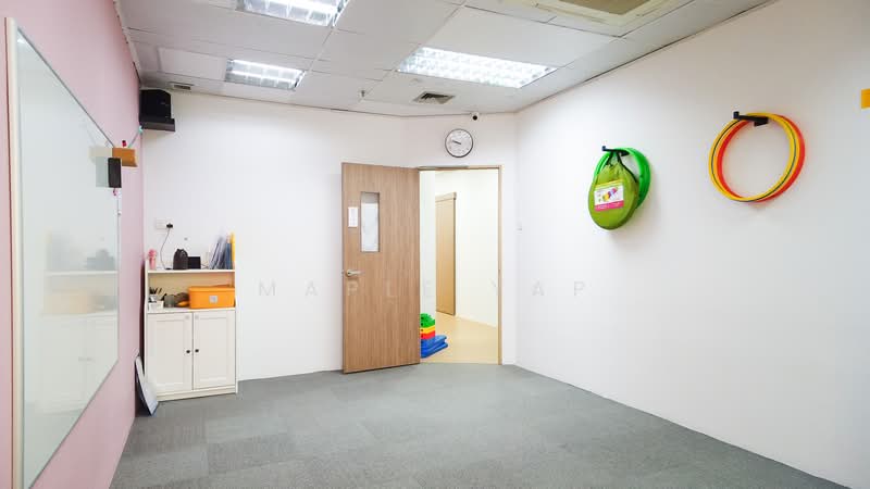 Parkway Centre, 1 Marine Parade Central, 1,130 sqft, Office For Sale, by Maple Yap, 500084390 - Interior - CommercialGuru.com.sg