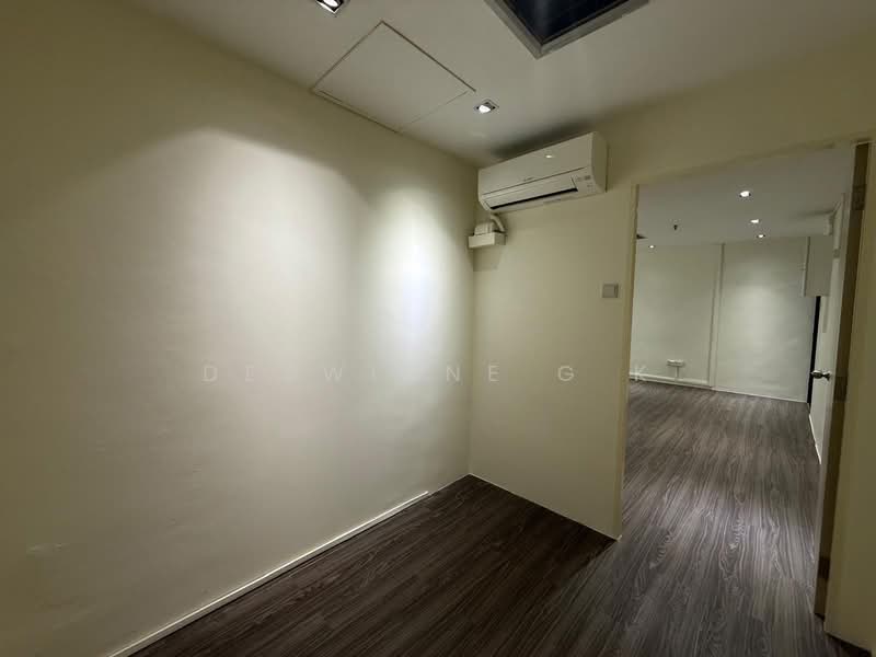 Orchard Plaza, 150 Orchard Road, 452 sqft, Office For Sale, by Deswinne G K, 500084407 - Interior - CommercialGuru.com.sg