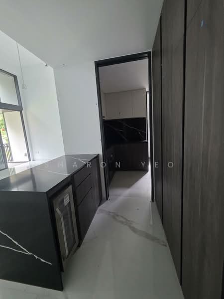 Jervois Mansion, 10 Jervois Close, 4 Bedrooms, 1,475 sqft, Condominium For Rent, by Sharon Yeo, 500084410 - Kitchen - PropertyGuru.com.sg