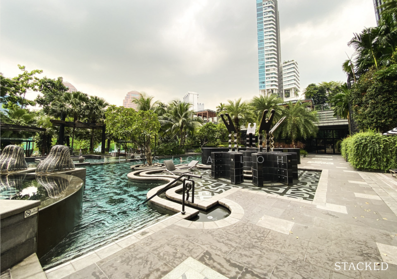 OUE Twin Peaks Condominium For Sale at S$ 3,849,600 | PropertyGuru Singapore - Exterior