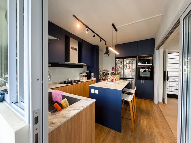 222 Simei Street 4 HDB Flat For Sale at S$ 730,000 | PropertyGuru Singapore - Kitchen