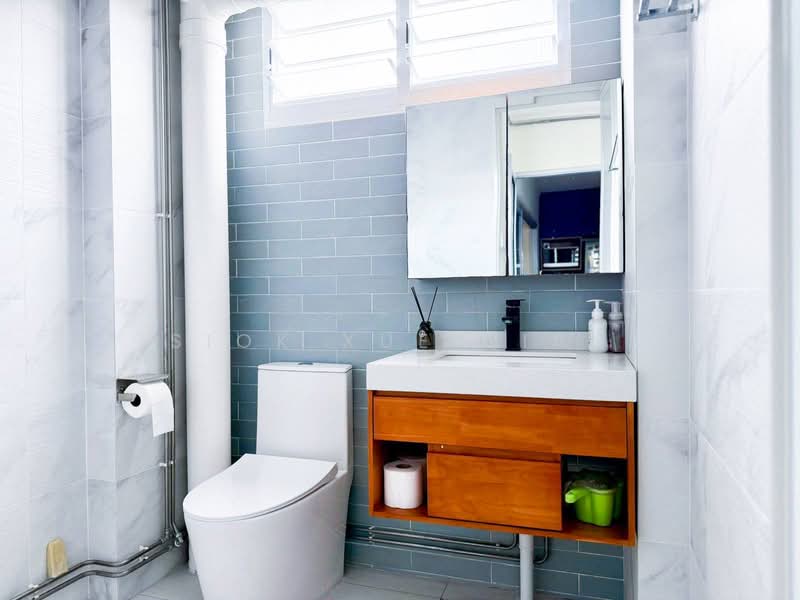 222 Simei Street 4 HDB Flat For Sale at S$ 730,000 | PropertyGuru Singapore - Bathroom
