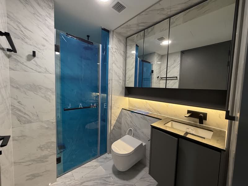 The Landmark Condominium For Sale at S$ 1,190,000 | PropertyGuru Singapore - Bathroom