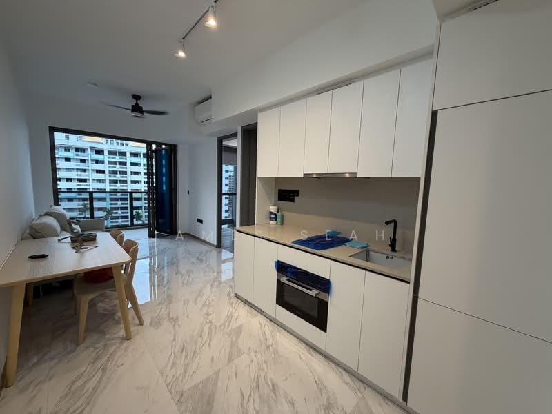 The Landmark, 173 Chin Swee Road, 1 Bedroom, 495 sqft, Condominium For Rent, by James Seah, 500084439 - Living Room - PropertyGuru.com.sg