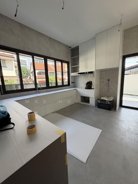 Brand New Freehold Semi Detached with Private Lift along Lor G Telok Kurau, Lor G Telok Kurau, East Coast / Marine Parade, 5 Bedrooms, 5,765 sqft, Semi-Detached House For Sale, by Mak Hui Lyn, 500084440 - Kitchen - PropertyGuru.com.sg