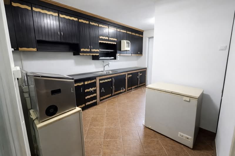 768 Pasir Ris Street 71, 768 Pasir Ris Street 71, 4 Bedrooms, 1,345 sqft, HDB Flat For Sale, by Lina Dewi, 500084469 - Kitchen - PropertyGuru.com.sg
