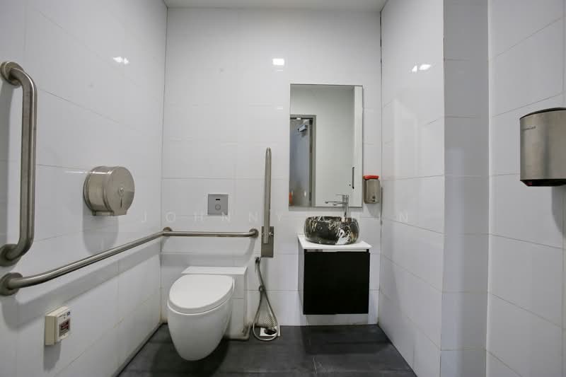 Nordcom II, 2 Gambas Crescent, 5,253 sqft, Light Industrial (B1) For Rent, by Johnny Chin, 500084474 - Bathroom - CommercialGuru.com.sg