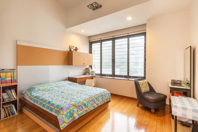 Corner Terrace along Sunrise Drive Corner Terrace For Sale at S$ 5,388,888 | PropertyGuru Singapore - Bedroom