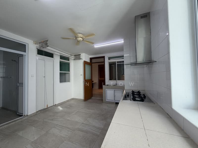 Gallop Green, 19 Woollerton Park, 5 Bedrooms, 3,229 sqft, Condominium For Rent, by Zann Leow, 500084478 - Kitchen - PropertyGuru.com.sg
