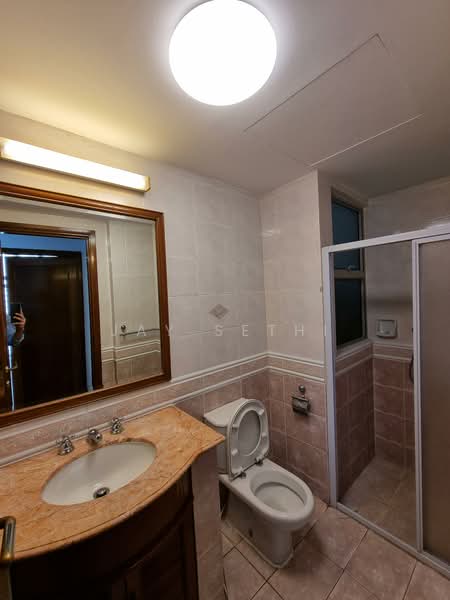 The Bayshore Condominium For Sale at S$ 1,890,000 | PropertyGuru Singapore - Bathroom