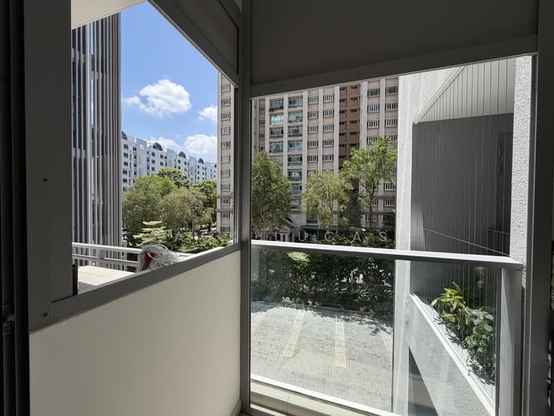 Thomson Grand Condominium For Sale at S$ 1,728,000 | PropertyGuru Singapore - Balcony