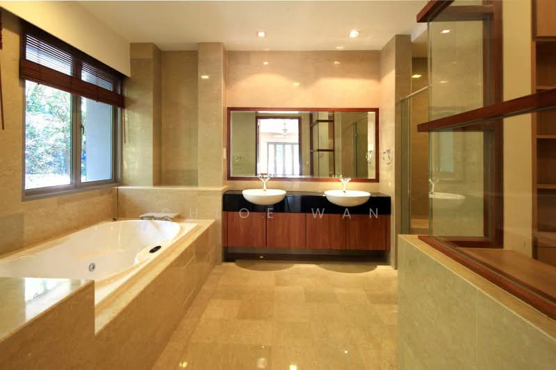 Cluny Park GCB, , 5 Bedrooms, 7,736 sqft, Good Class Bungalow For Rent, by Chloe Wan, 500084513 - Bathroom - PropertyGuru.com.sg