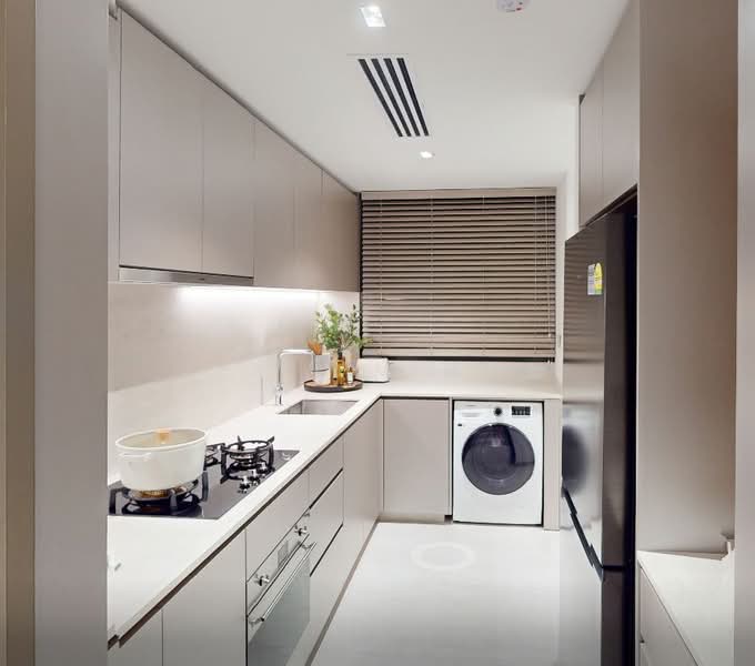 Pinery Residences Condominium For Sale at S$ 2,070,000 | PropertyGuru Singapore - Kitchen