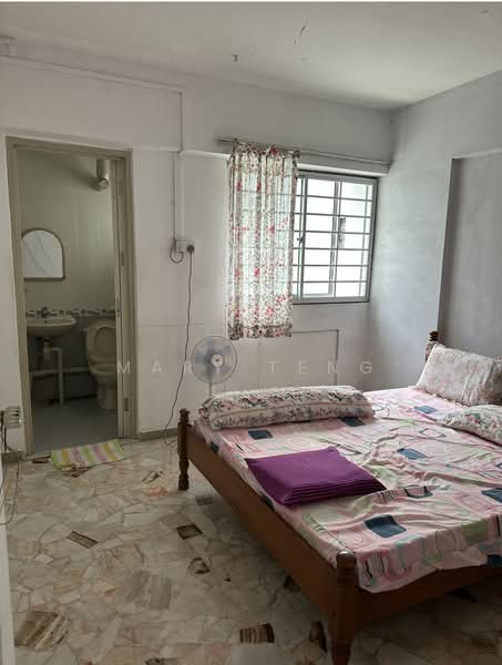 104 Tampines Street 11, 104 Tampines Street 11, 2 Bedrooms, 807 sqft, HDB Flat For Sale, by Mary Teng, 500084532 - Bedroom - PropertyGuru.com.sg