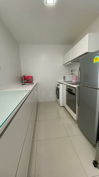 One-North Residences, 7 One-North Gateway, Studio, 592 sqft, Apartment For Rent, by Andrew Yong, 500084563 - Kitchen - PropertyGuru.com.sg