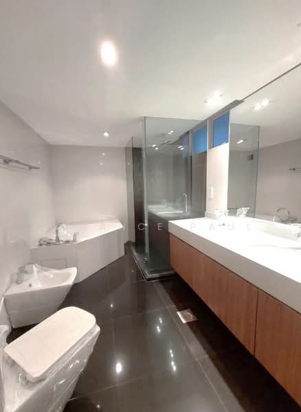 D'Grove Villas Condominium For Sale at S$ 13,800,000 | PropertyGuru Singapore - Bathroom