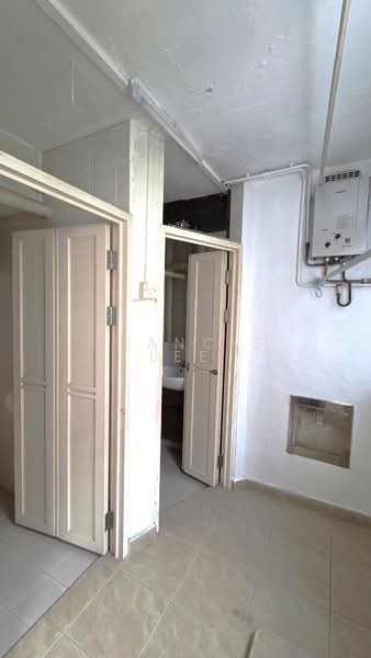 4 Queen's Road HDB Flat For Sale at S$ 500,000 | PropertyGuru Singapore - Interior