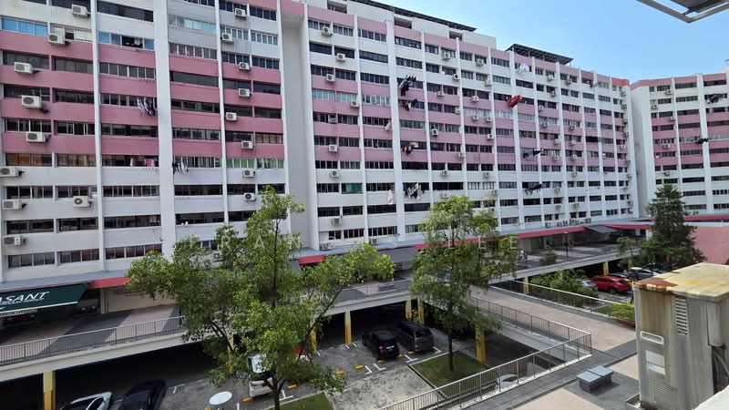 4 Queen's Road HDB Flat For Sale at S$ 500,000 | PropertyGuru Singapore - Exterior