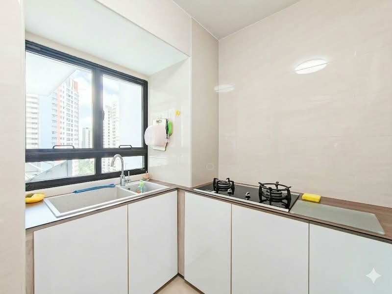 436C Fernvale Road HDB Flat For Sale at S$ 700,000 | PropertyGuru Singapore - Kitchen