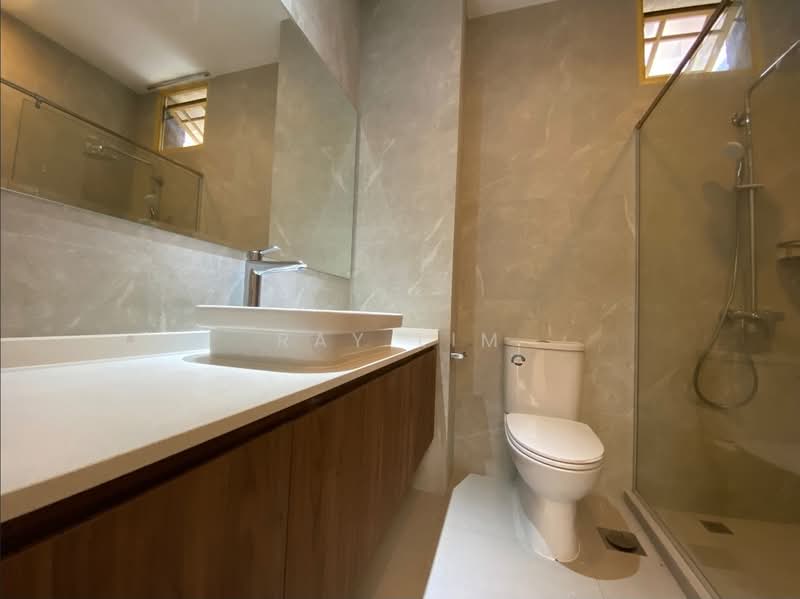 Orange Regency, 101 Fernhill Road, 4 Bedrooms, 1,776 sqft, Apartment For Rent, by Ray Lim, 500084590 - Bathroom - PropertyGuru.com.sg