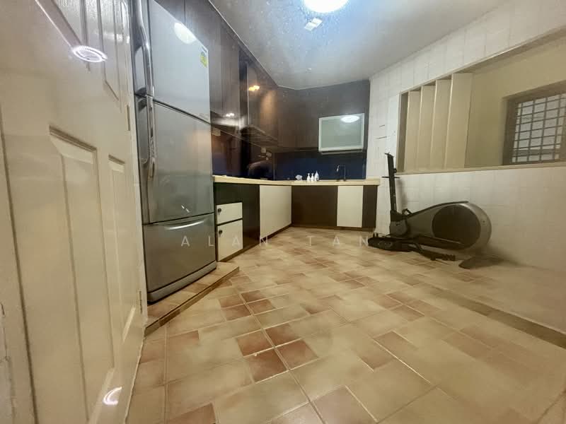 170 Gangsa Road, 170 Gangsa Road, 3 Bedrooms, 1,087 sqft, HDB Flat For Sale, by Alan Tan, 500084594 - Kitchen - PropertyGuru.com.sg