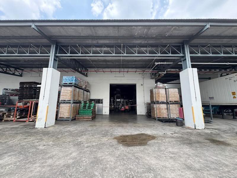 Bukit Batok Connection, 2 Bukit Batok Street 23, Dairy Farm / Bukit Panjang / Choa Chu Kang, 9,572 sqft, Light Industrial (B1) For Rent, by GANESH S/O KUNASEHKARAN, 500084600 - Exterior - CommercialGuru.com.sg