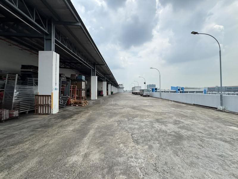 Bukit Batok Connection, 2 Bukit Batok Street 23, Dairy Farm / Bukit Panjang / Choa Chu Kang, 9,572 sqft, Light Industrial (B1) For Rent, by GANESH S/O KUNASEHKARAN, 500084600 - Exterior - CommercialGuru.com.sg