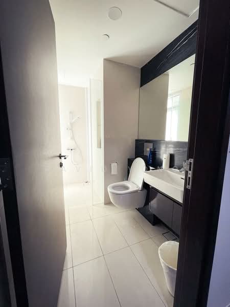 Eon Shenton, 70 Shenton Way, 1,109 sqft, Office For Sale, by David Yong, 500084604 - Bathroom - CommercialGuru.com.sg