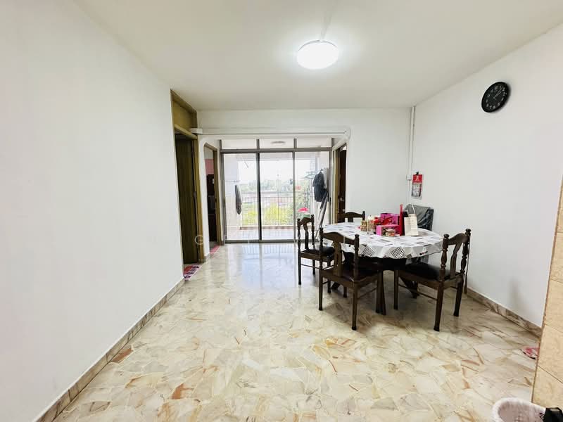 551 Ang Mo Kio Avenue 10 HDB Flat For Sale at S$ 658,000 | PropertyGuru Singapore - Dining Room
