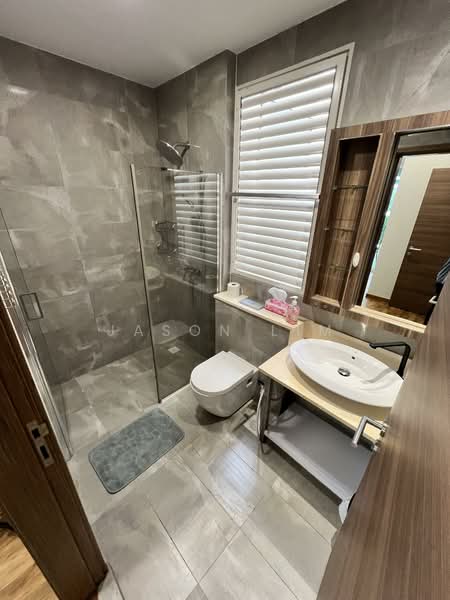 The Nautical, 95 Jalan Sendudok, 3 Bedrooms, 1,130 sqft, Condominium For Rent, by Jason Lim, 500084608 - Master Bathroom - PropertyGuru.com.sg