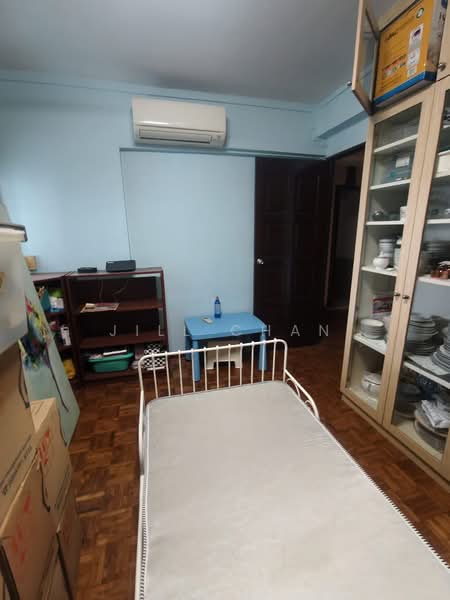 337 Jurong East Avenue 1, 337 Jurong East Avenue 1, Room Rental, 150 sqft, HDB Flat For Rent, by Jill Chan, 500084615 - Bedroom - PropertyGuru.com.sg