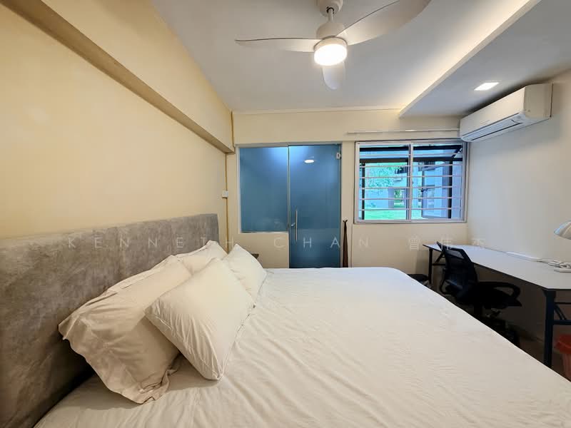 410 Hougang Avenue 10, 410 Hougang Avenue 10, Room Rental, 150 sqft, HDB Flat For Rent, by Kenneth Chan 曾伟杰, 500084617 - Bedroom - PropertyGuru.com.sg