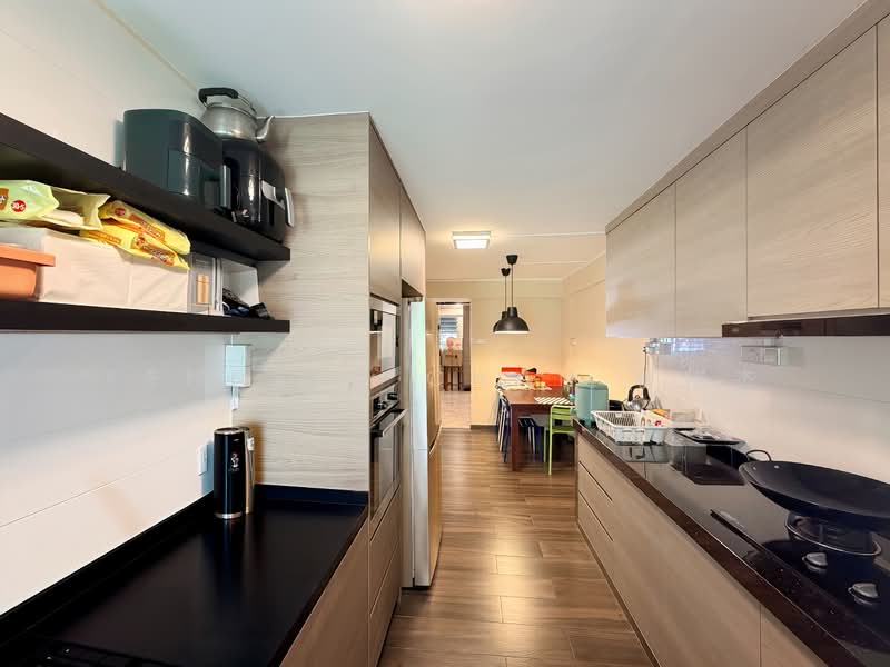 410 Hougang Avenue 10, 410 Hougang Avenue 10, Room Rental, 150 sqft, HDB Flat For Rent, by Kenneth Chan 曾伟杰, 500084617 - Kitchen - PropertyGuru.com.sg